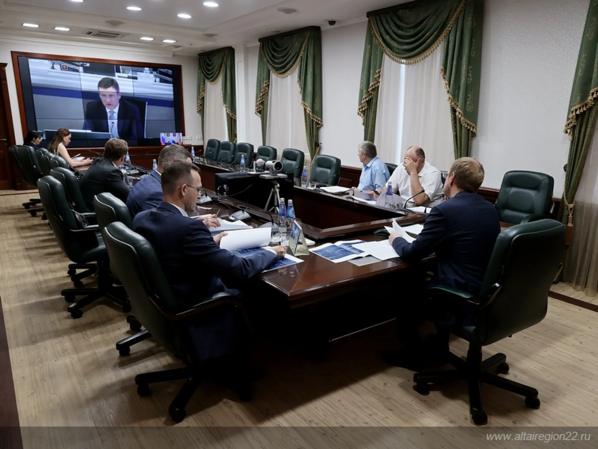 Виктор Томенко обсудил с заместителем председателя правительства РФ вопросы газификации Виктор Томенко обсудил с заместителем председателя правительства РФ вопросы газификации