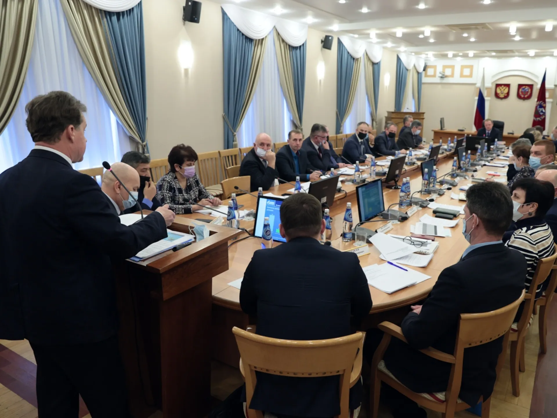 Губернатор Алтайского края провел заседание регионального штаба по газификации Губернатор Алтайского края провел заседание регионального штаба по газификации