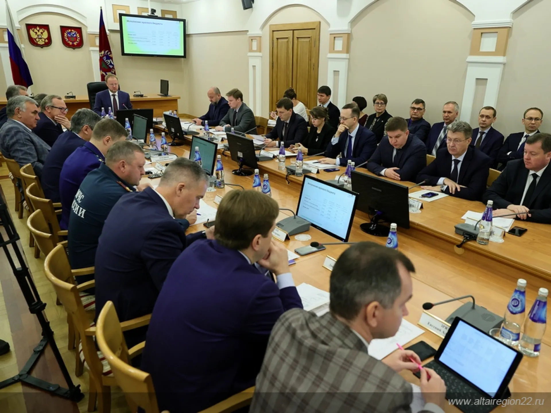 На заседании правительства Алтайского края рассмотрены итоги исполнения краевого бюджета за 9 месяцев 2022 года На заседании правительства Алтайского края рассмотрены итоги исполнения краевого бюджета за 9 месяцев 2022 года