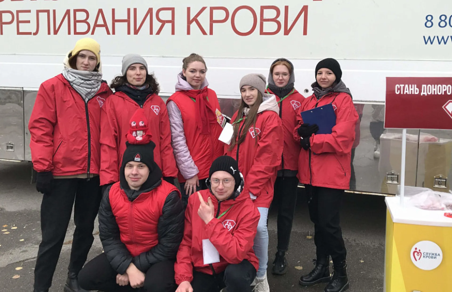 Более 300 литров крови сдали студенты Алтайского края Более 300 литров крови сдали студенты Алтайского края