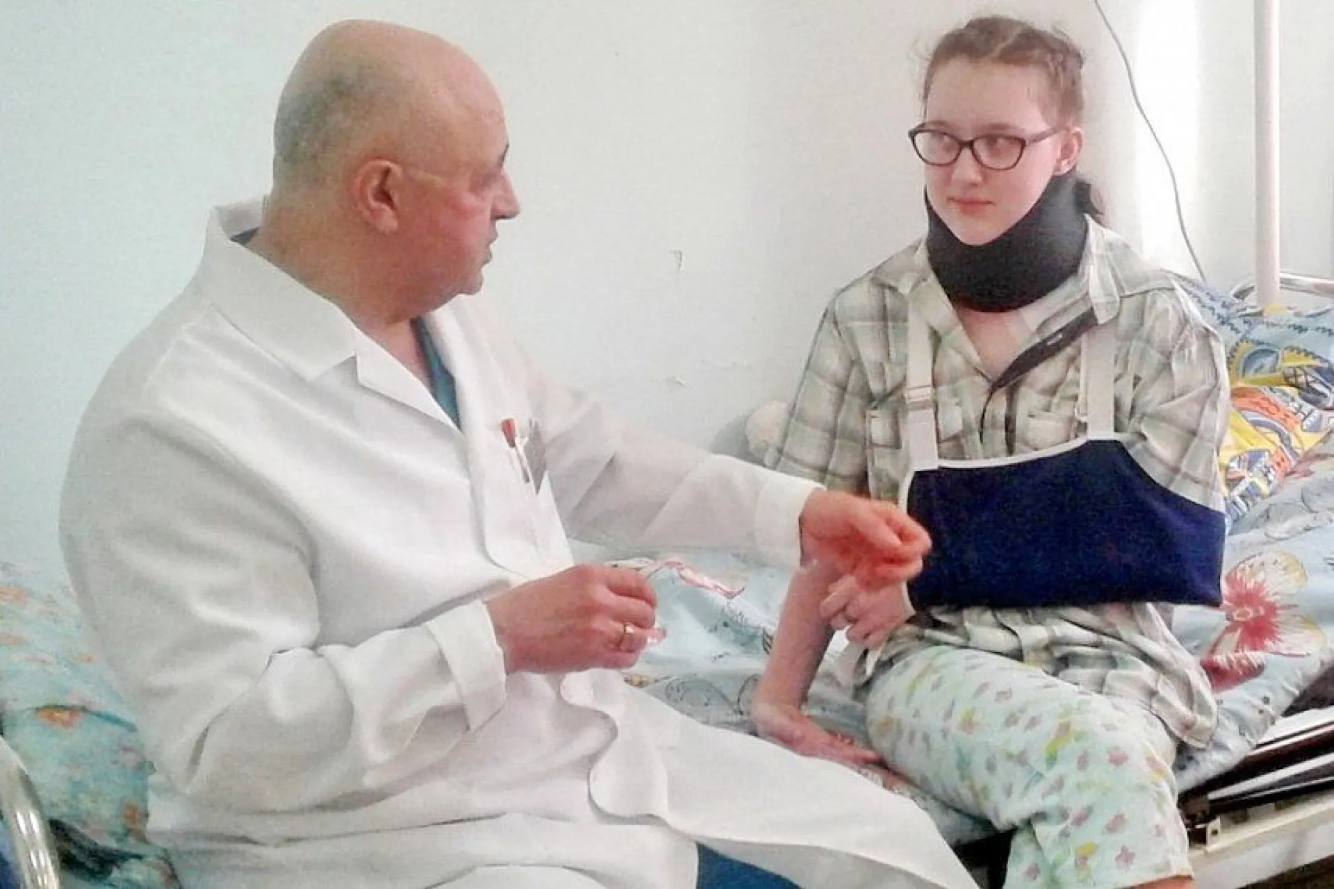 Алтайские ортопеды провели редкую операцию подростку Алтайские ортопеды провели редкую операцию подростку
