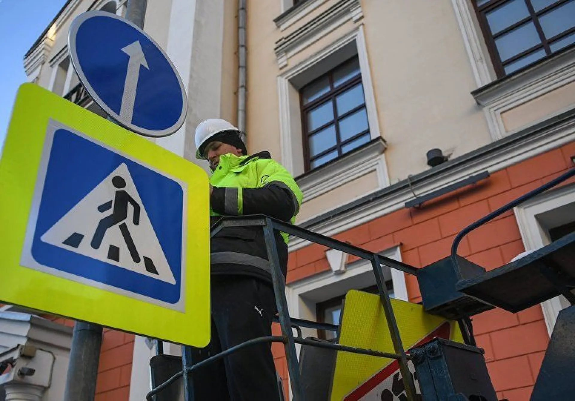 МВД: Дорожные знаки уменьшенных размеров могут привести к увеличению ДТП в России