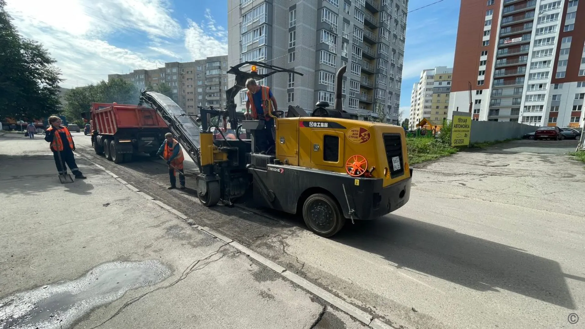 Более 38 тысяч квадратных метров дорог отремонтировали в Барнауле Более 38 тысяч квадратных метров дорог отремонтировали в Барнауле