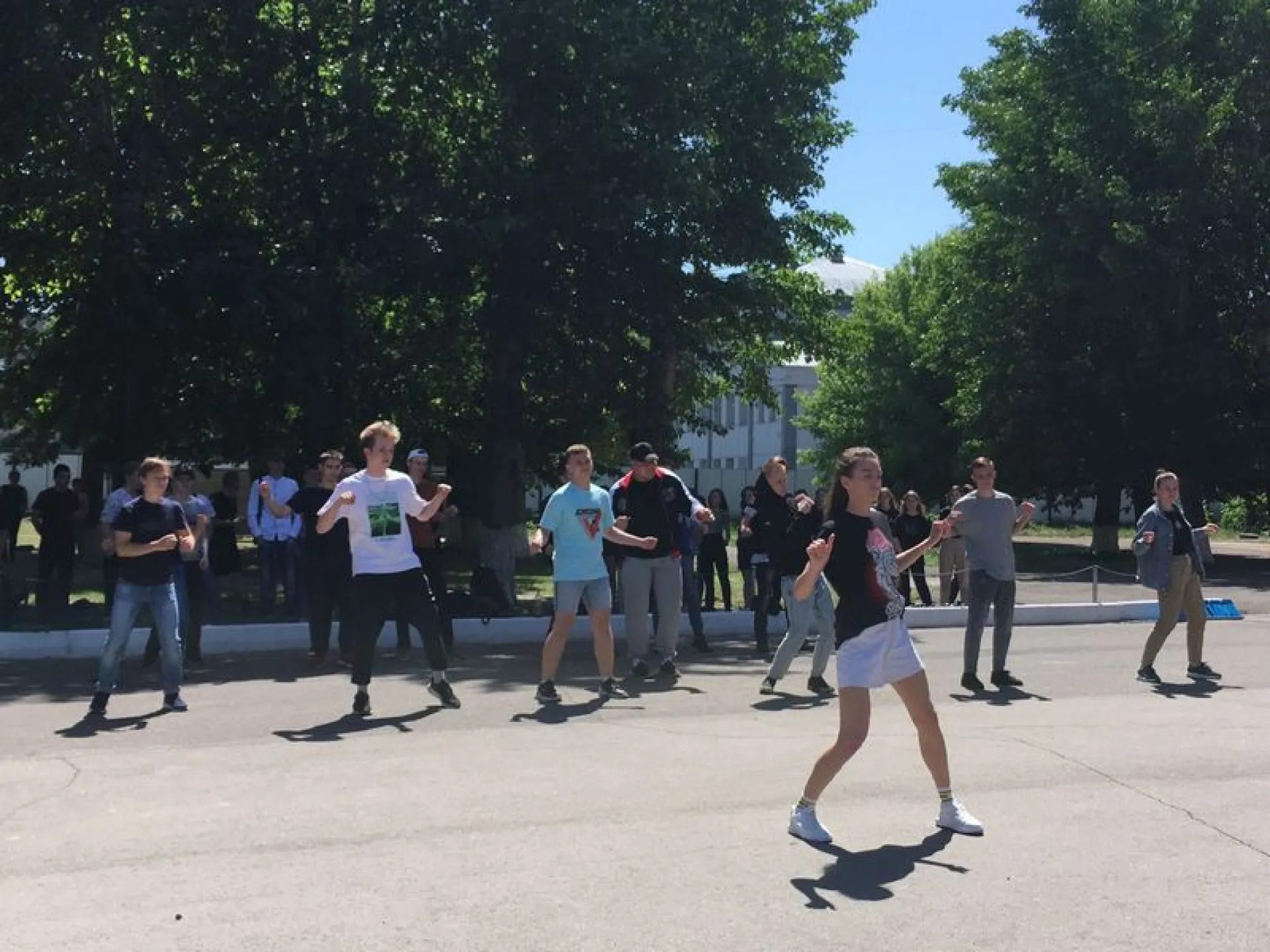 Танцевальный баттл, посвященный здоровому образу жизни, прошел в Барнауле Танцевальный баттл, посвященный здоровому образу жизни, прошел в Барнауле