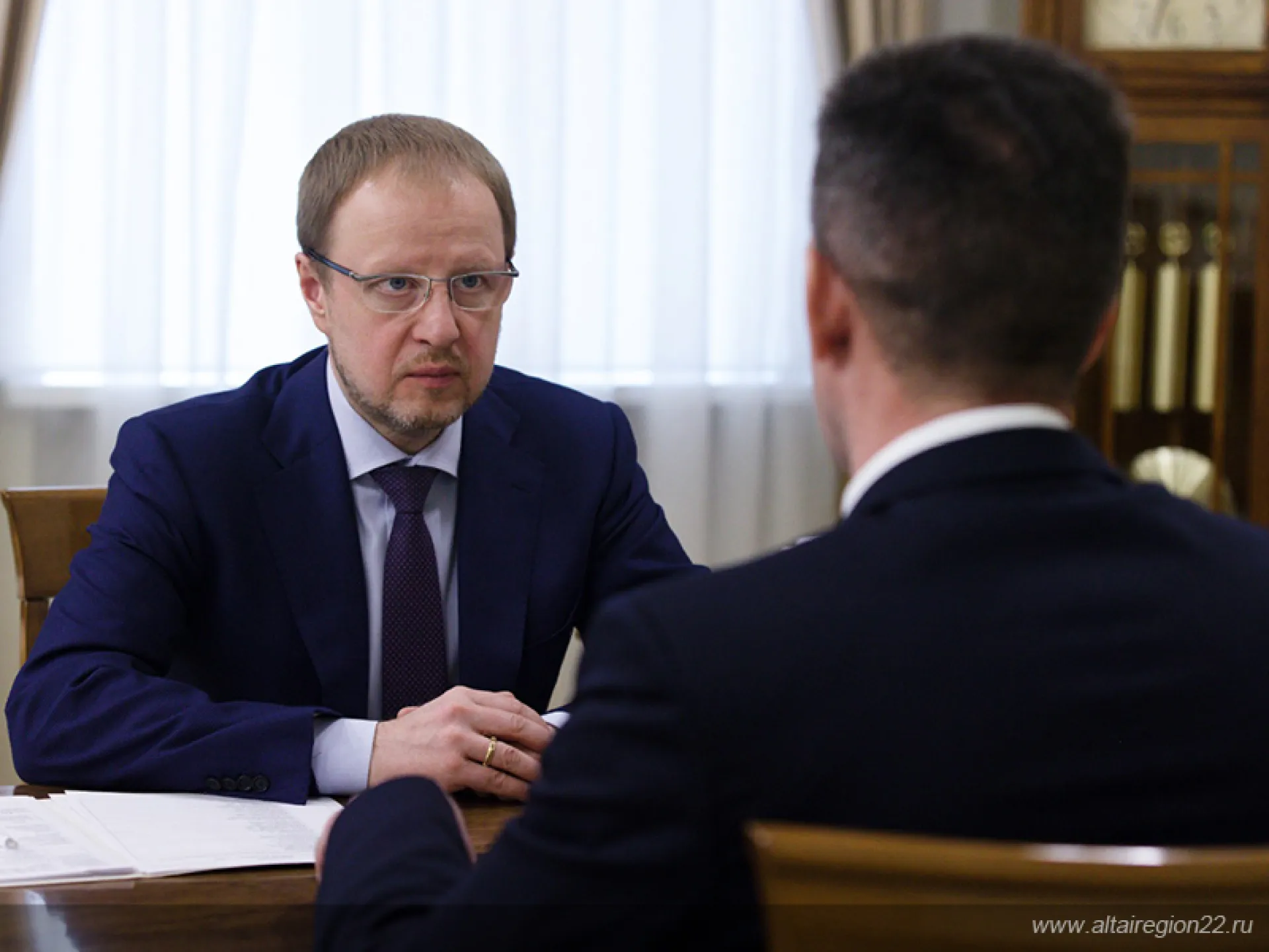 Виктор Томенко провёл рабочую встречу с главой Троицкого района Виктор Томенко провёл рабочую встречу с главой Троицкого района