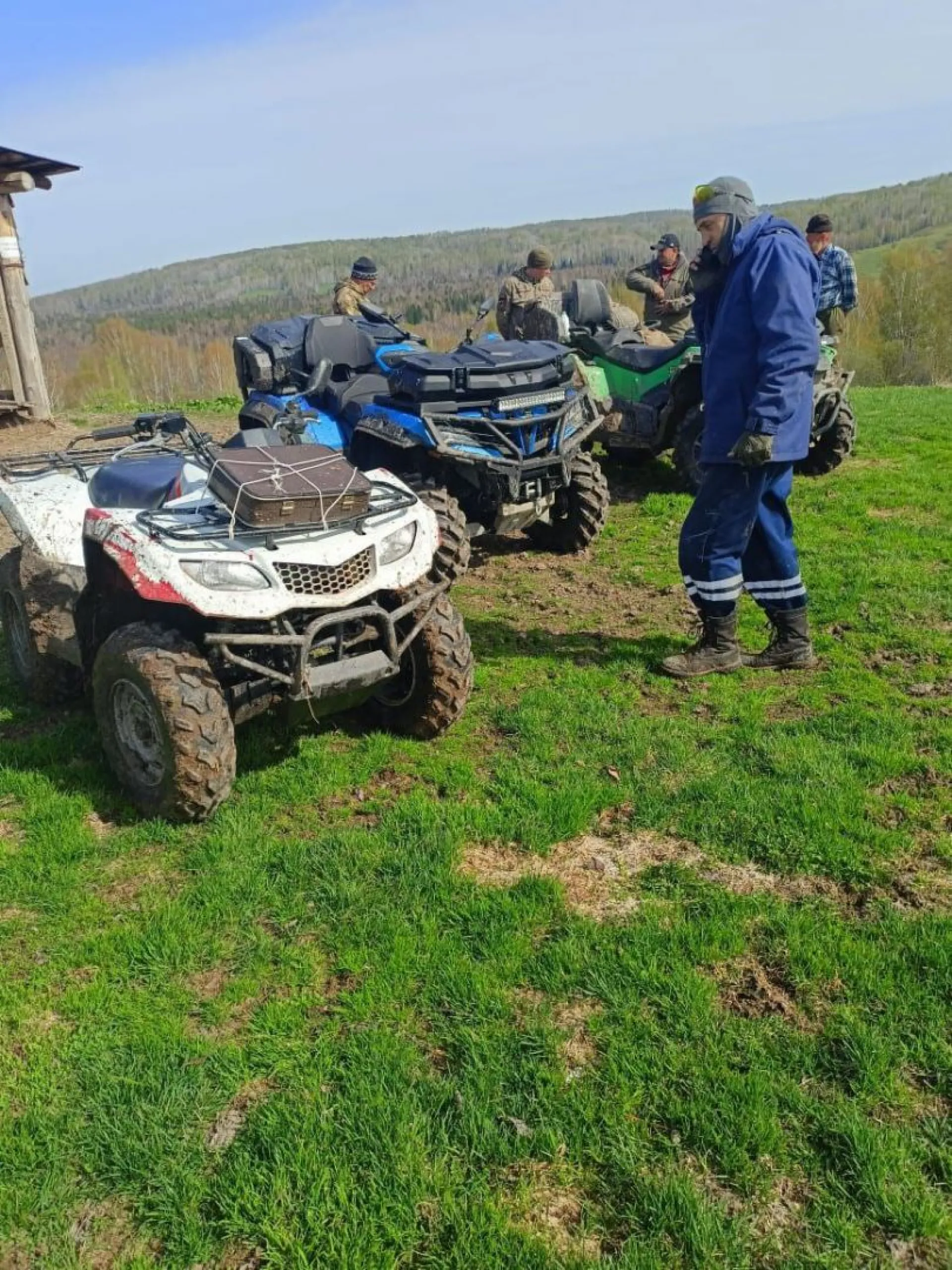 Спасатели пришли на помощь мужчине в Солтонском районе Спасатели пришли на помощь мужчине в Солтонском районе
