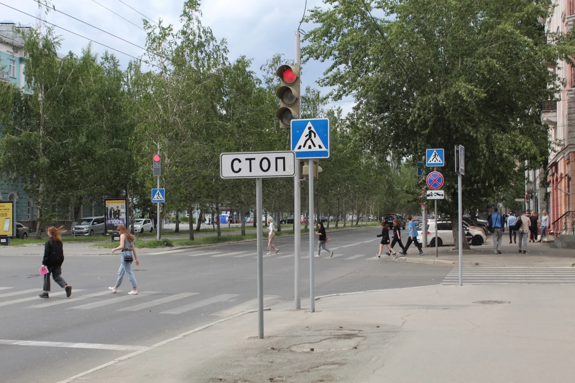 Более 800 дорожных участков благоустроили в Барнауле Более 800 дорожных участков благоустроили в Барнауле