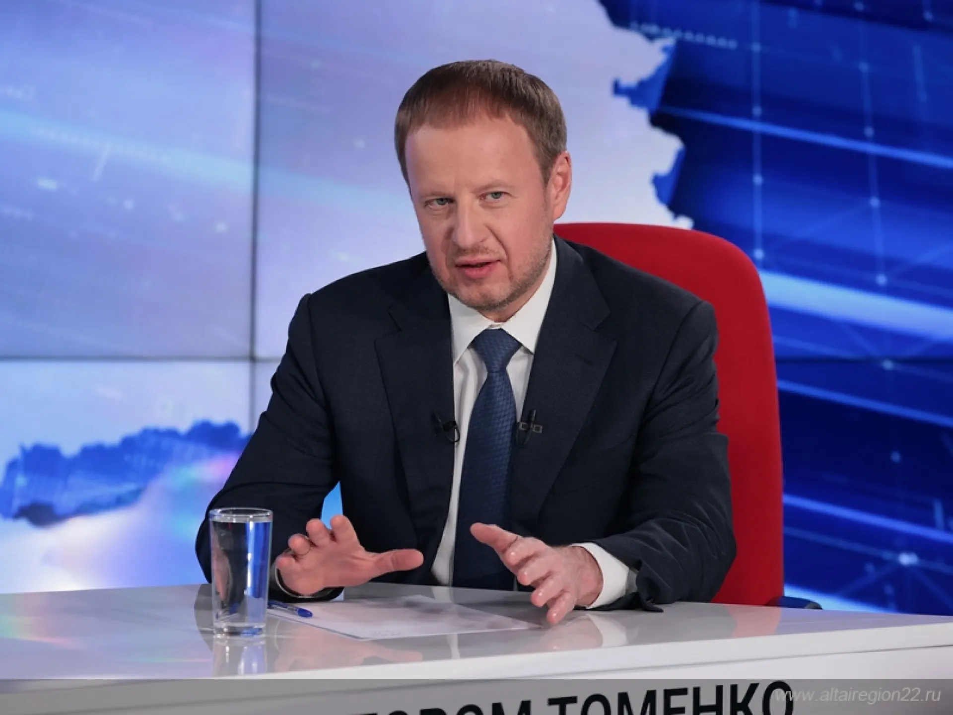 Каждый автор вопроса Виктору Томенко, задавший его во время прямой линии, получит на него официальный ответ Каждый автор вопроса Виктору Томенко, задавший его во время прямой линии, получит на него официальный ответ