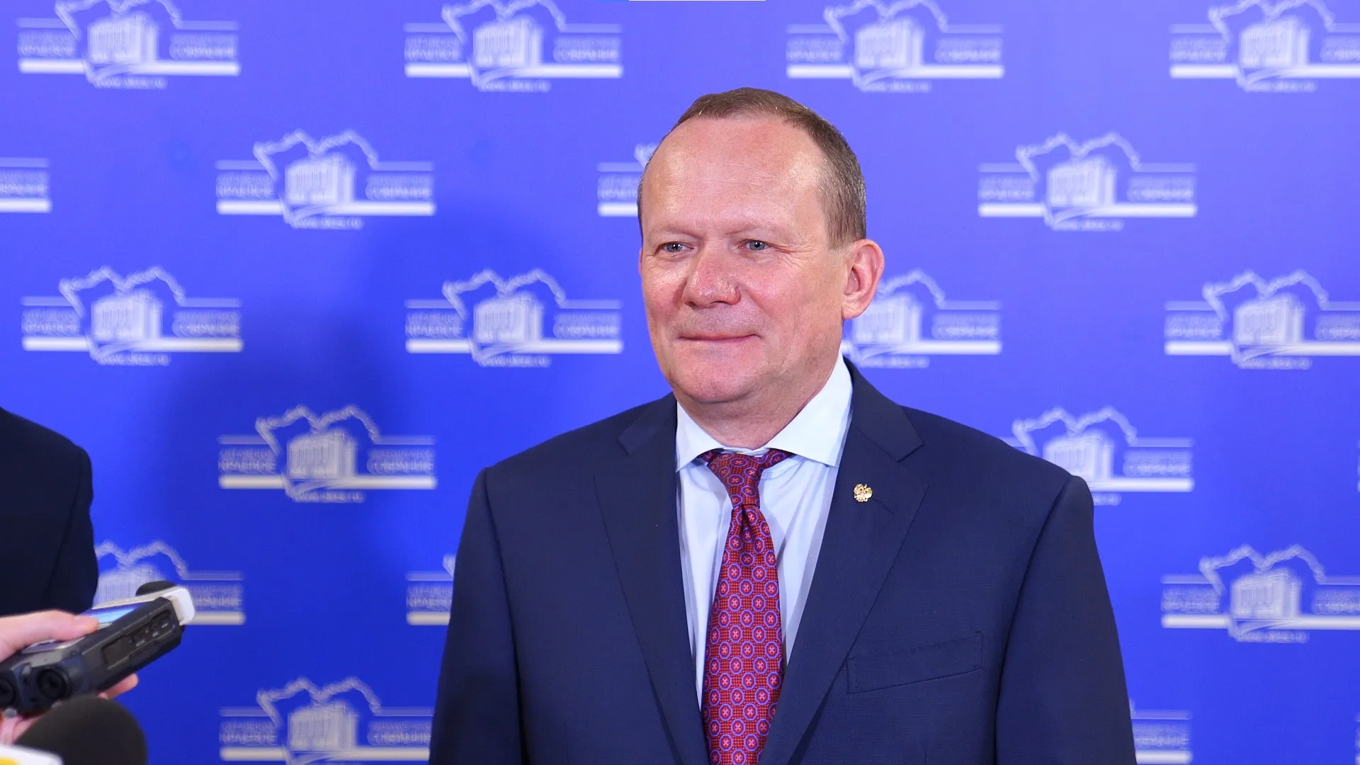 Сенатор Виктор Зобнев дал оценку отчету губернатора Алтайского края