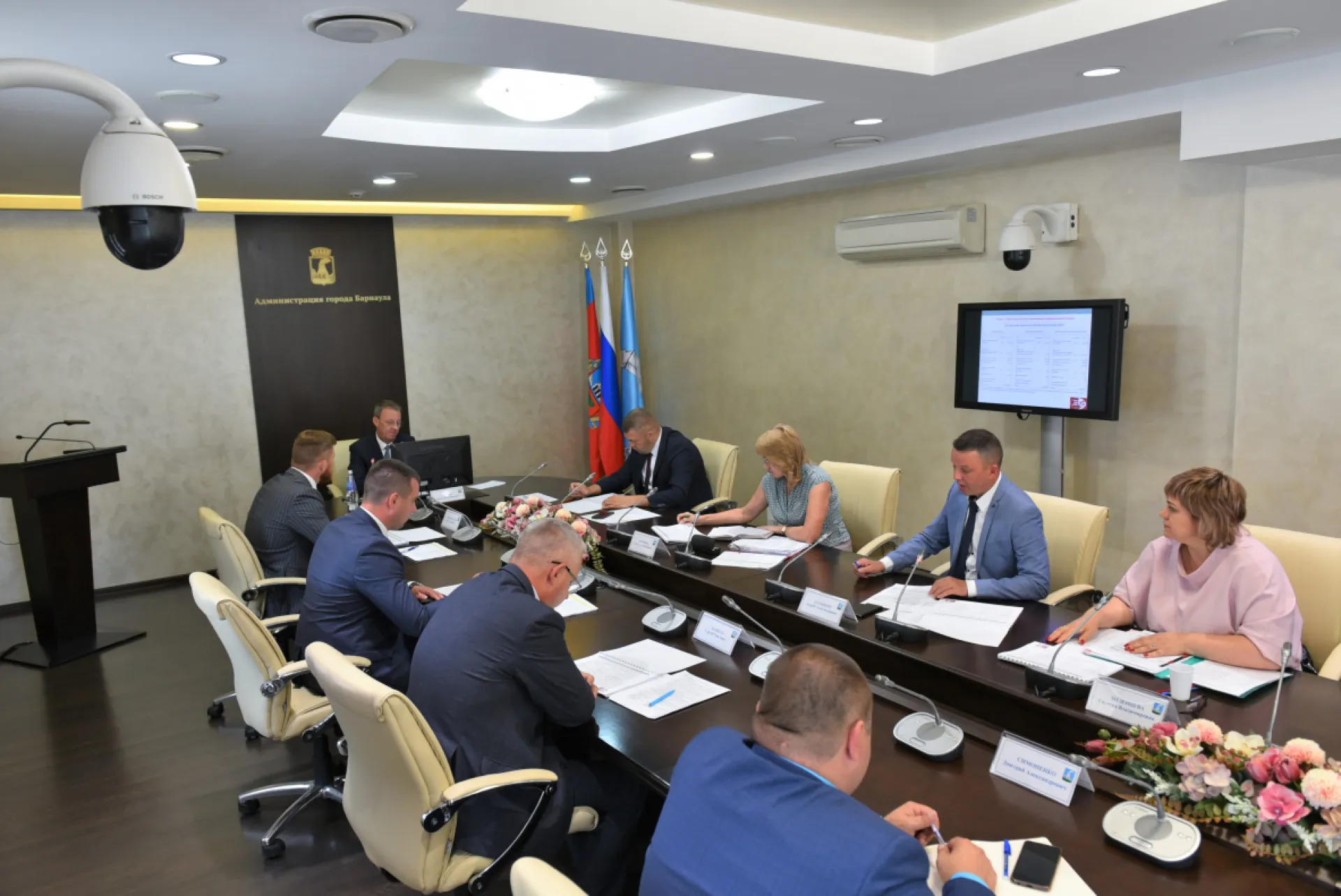 Изменить состав песчано-соляной смеси и увеличить площадь очистки тротуаров планируют в Барнауле в грядущем зимнем сезоне