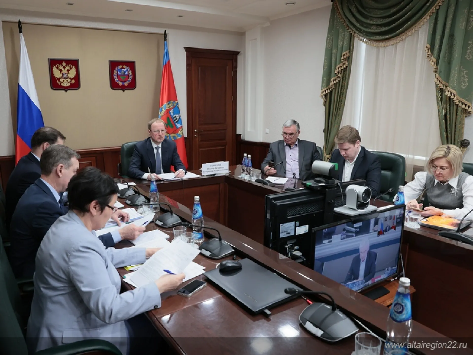 Виктор Томенко принял участие в заседании рабочей группы Госсовета России по экономике Виктор Томенко принял участие в заседании рабочей группы Госсовета России по экономике