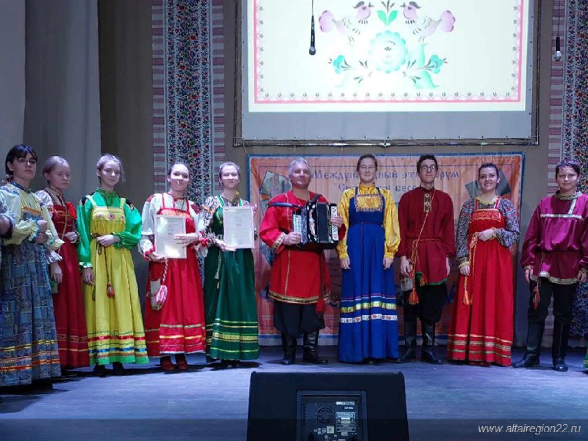 Переговоры представителей Алтайского края и Казахстана прошли в рамках этнофорума «Сибирские беседы» Переговоры представителей Алтайского края и Казахстана прошли в рамках этнофорума «Сибирские беседы»