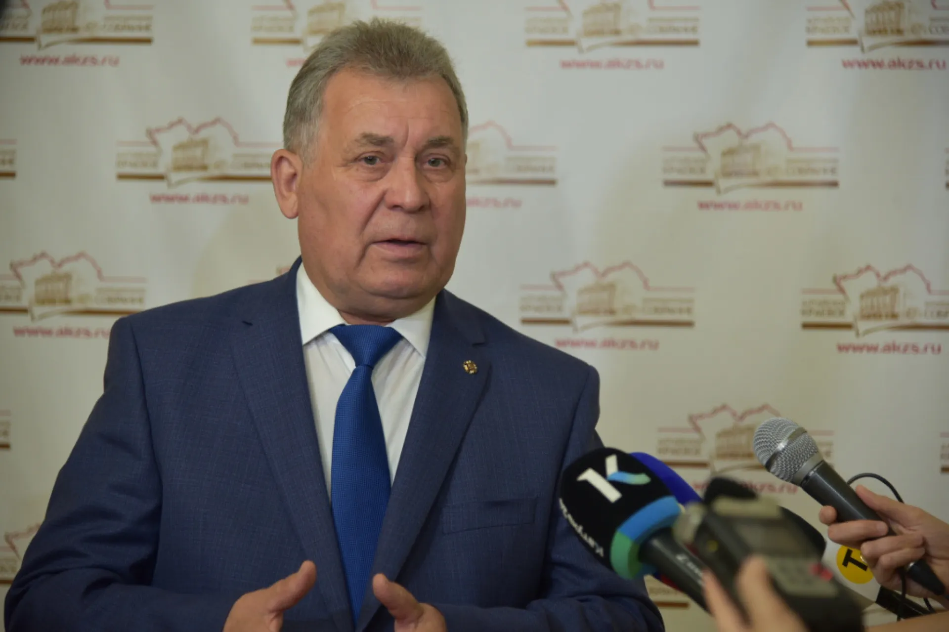 Более трех миллиардов рублей направят на повышение зарплат жителей края