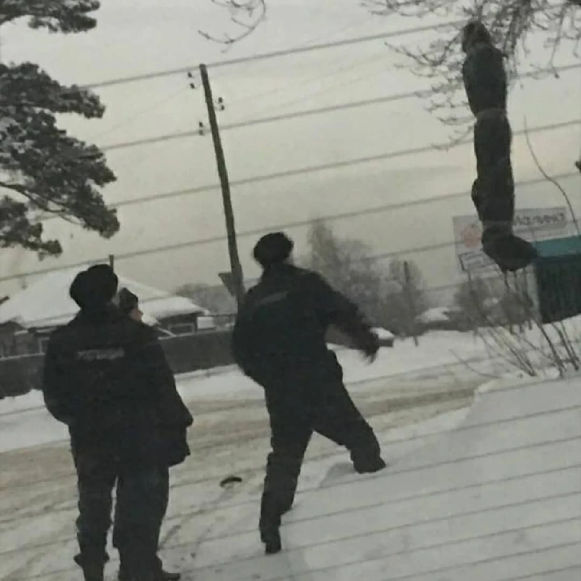 Бийские полицейские попались на жестокий пранк