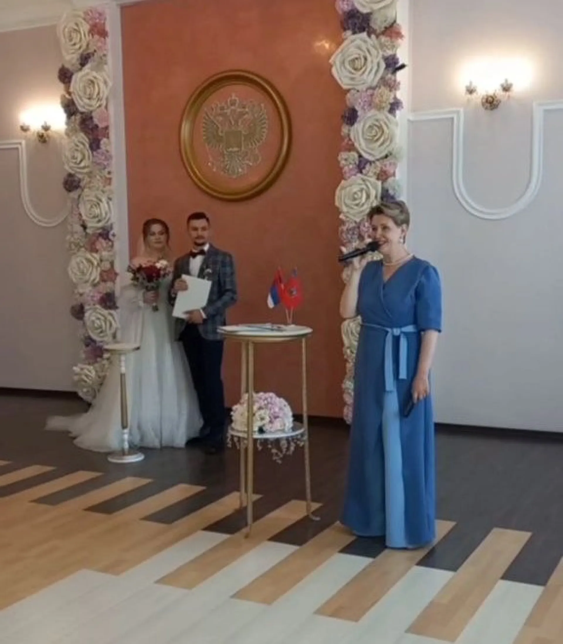 Лучшего ведущего церемонии заключения брака определили в Алтайском крае Лучшего ведущего церемонии заключения брака определили в Алтайском крае