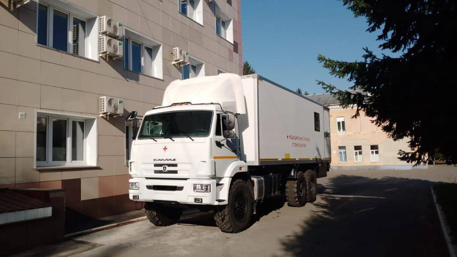 Первый мобильный стоматологический комплекс приобрели в Алтайском крае Первый мобильный стоматологический комплекс приобрели в Алтайском крае