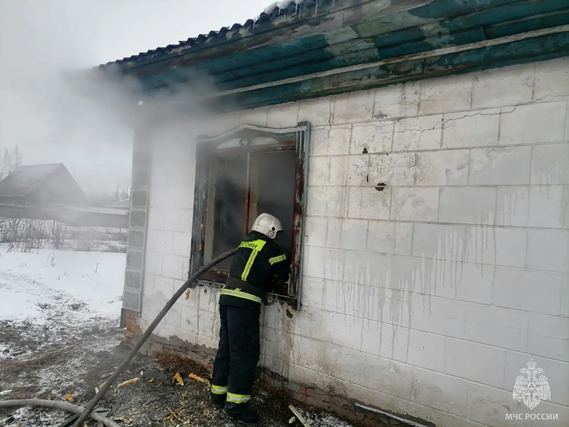 Мужчина погиб при пожаре в Смоленском районе
