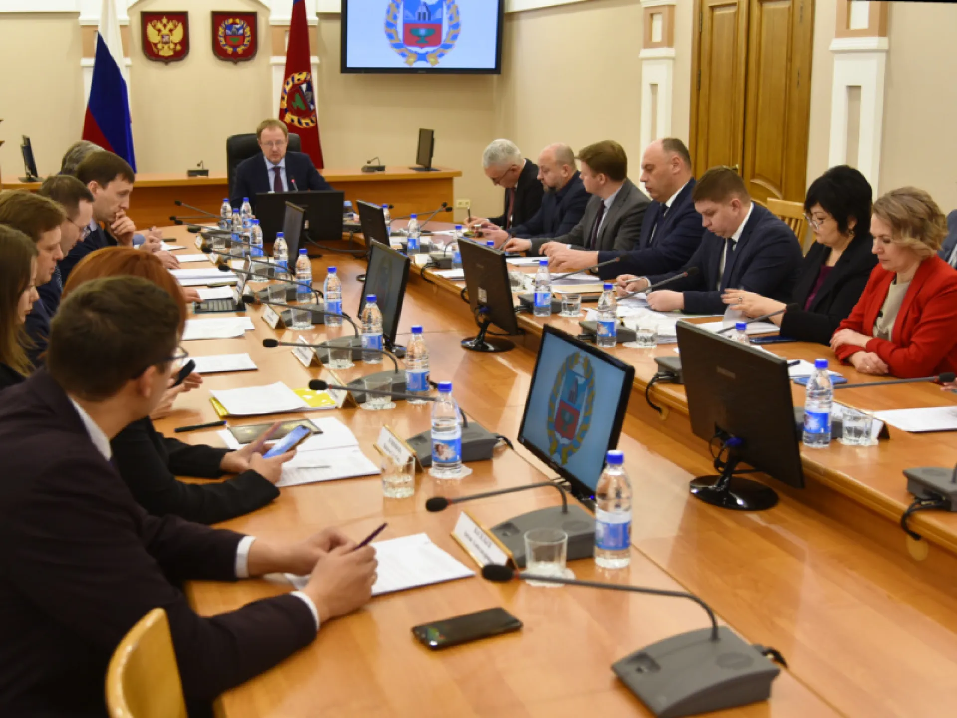 Поправки в закон о бюджете Алтайского края внесены в АКЗС Поправки в закон о бюджете Алтайского края внесены в АКЗС
