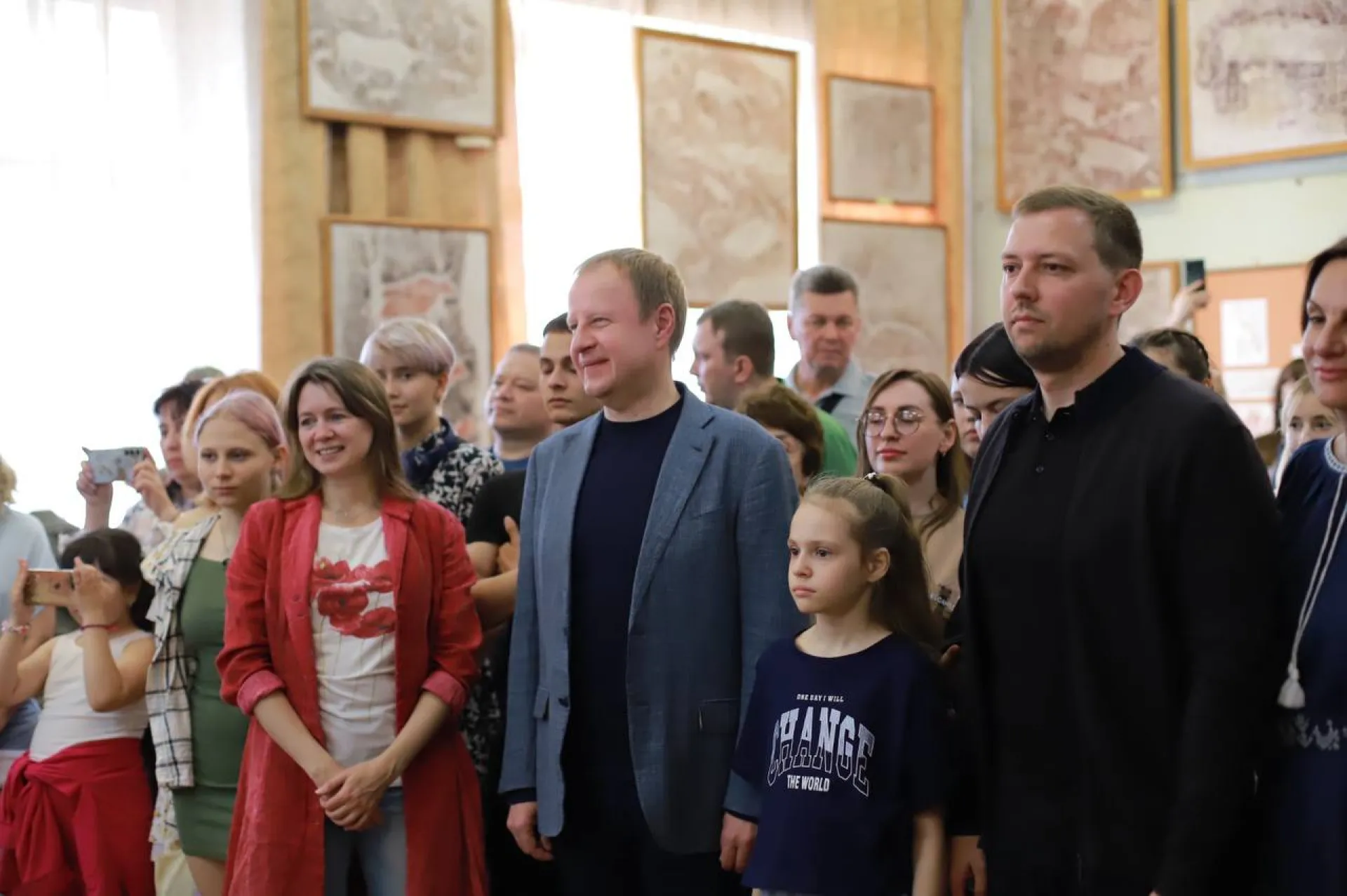 Губернатор Виктор Томенко принял участие в «Ночи музеев» в Бийске Губернатор Виктор Томенко принял участие в «Ночи музеев» в Бийске