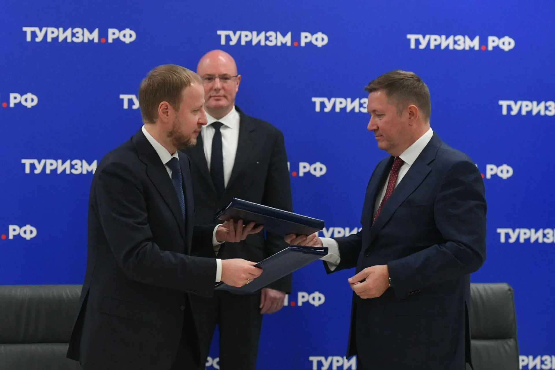 Алтайский край и корпорация «Туризм.РФ» заключили соглашение о сотрудничестве Алтайский край и корпорация «Туризм.РФ» заключили соглашение о сотрудничестве