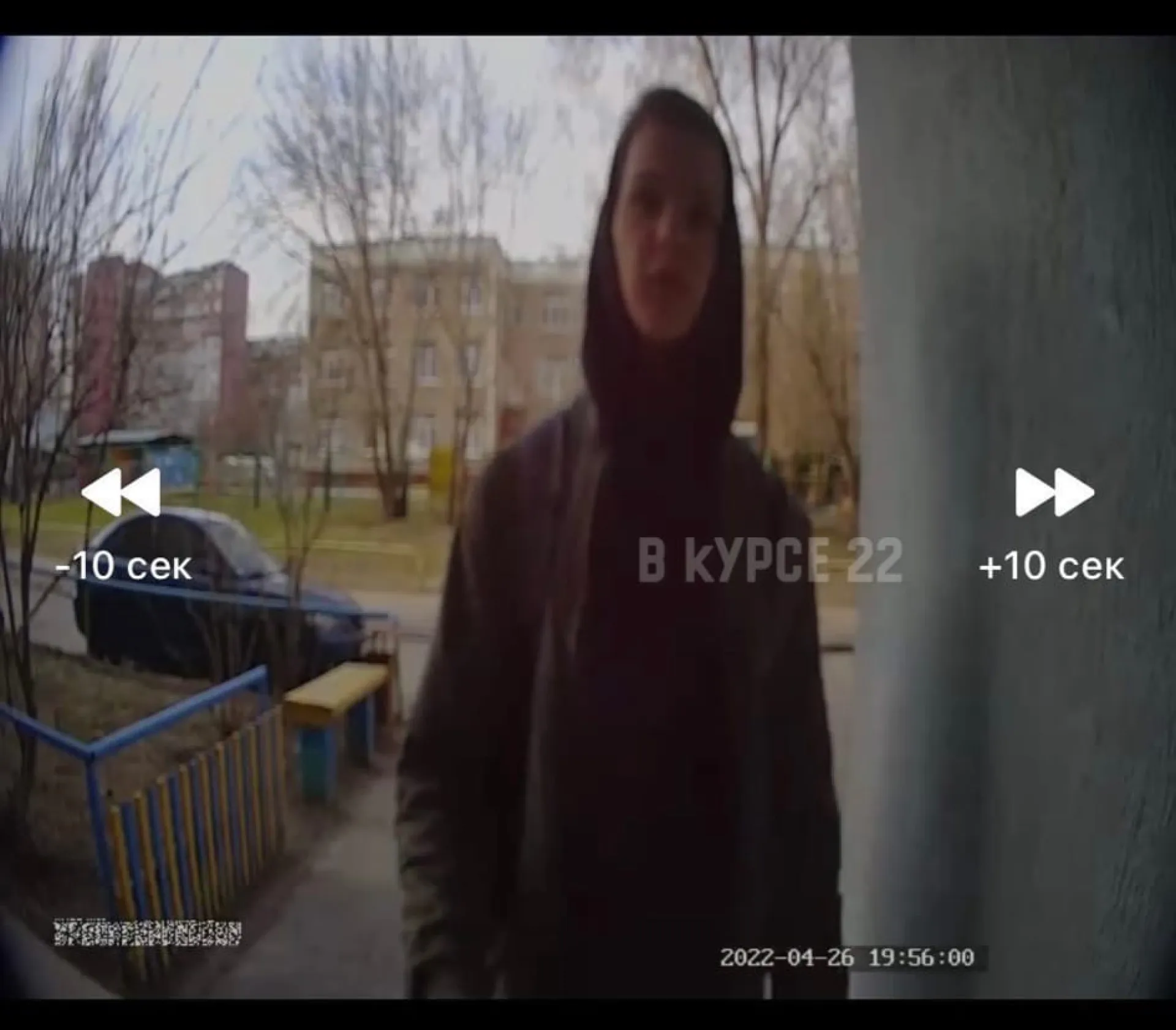 Барнаульцы возмущаются хулиганом, который разрисовывает стены подъездов в Барнауле