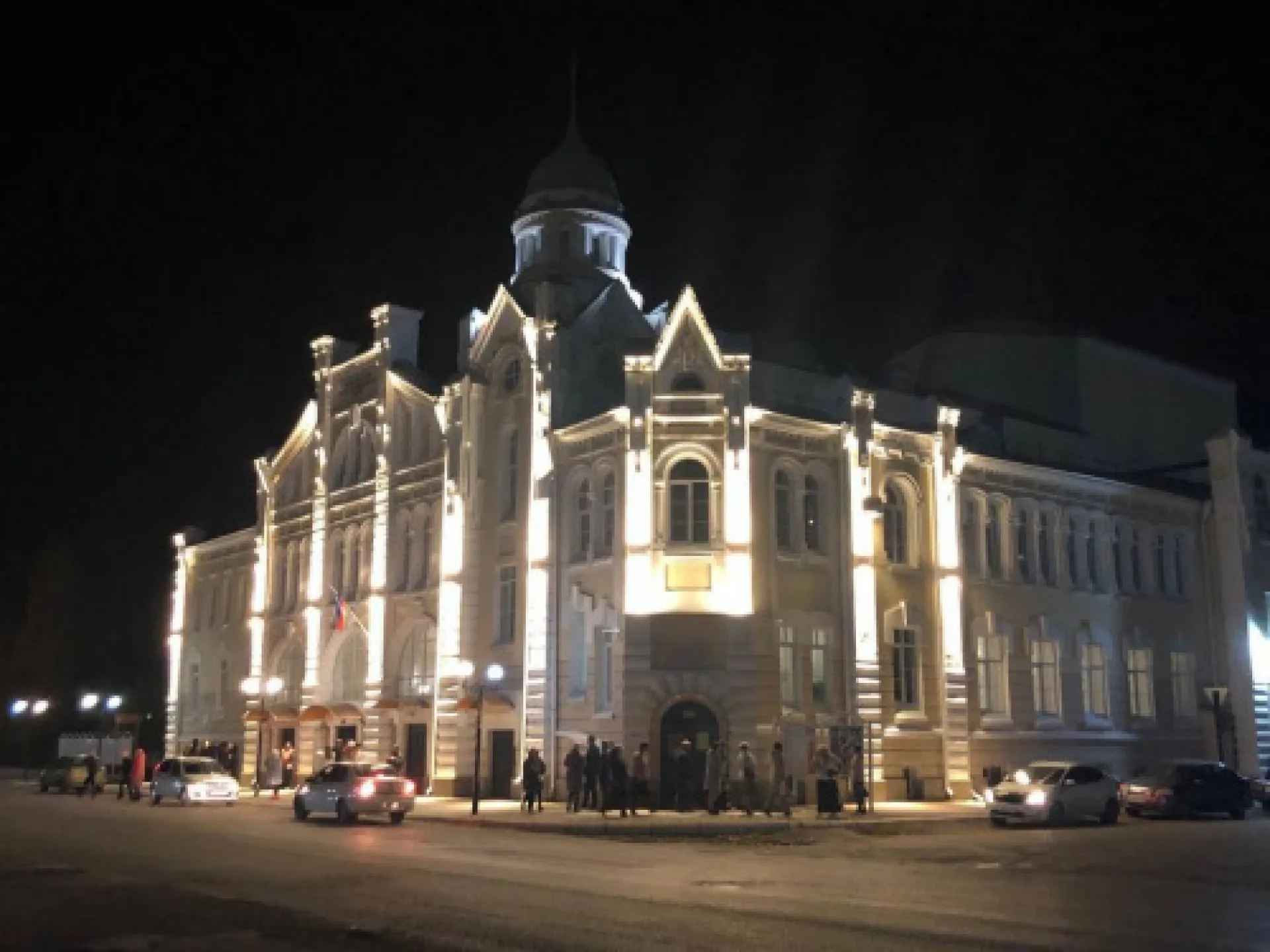 Пять спектаклей алтайских театров сопроводят тифлокомментариями в 2023 году Пять спектаклей алтайских театров сопроводят тифлокомментариями в 2023 году