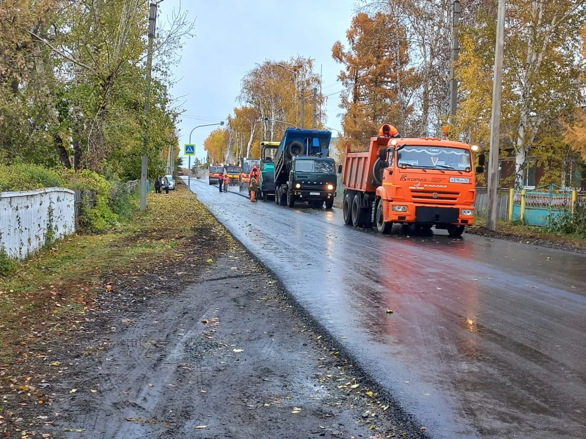 К самому отдалённому селу Немецкого национального района уложили асфальт К самому отдалённому селу Немецкого национального района уложили асфальт