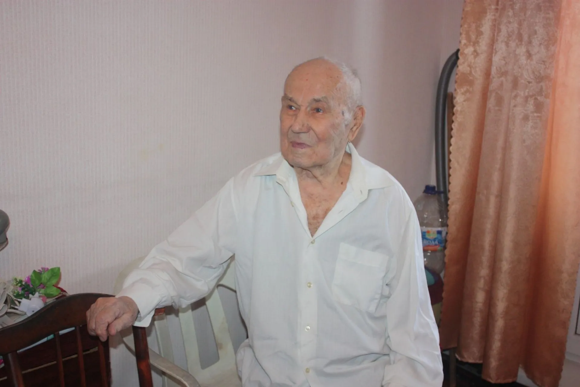Ветеран лесного хозяйства Алтайского края отметил 95-летний юбилей Ветеран лесного хозяйства Алтайского края отметил 95-летний юбилей