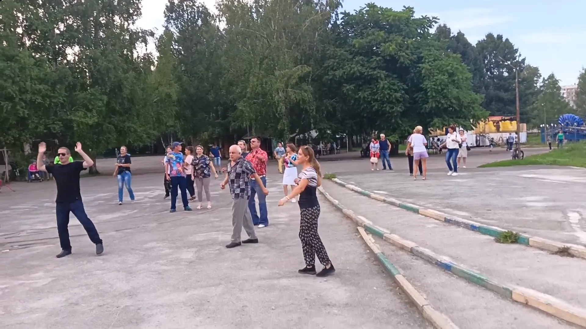 Барнаульцев приглашают на очередную ретродискотеку