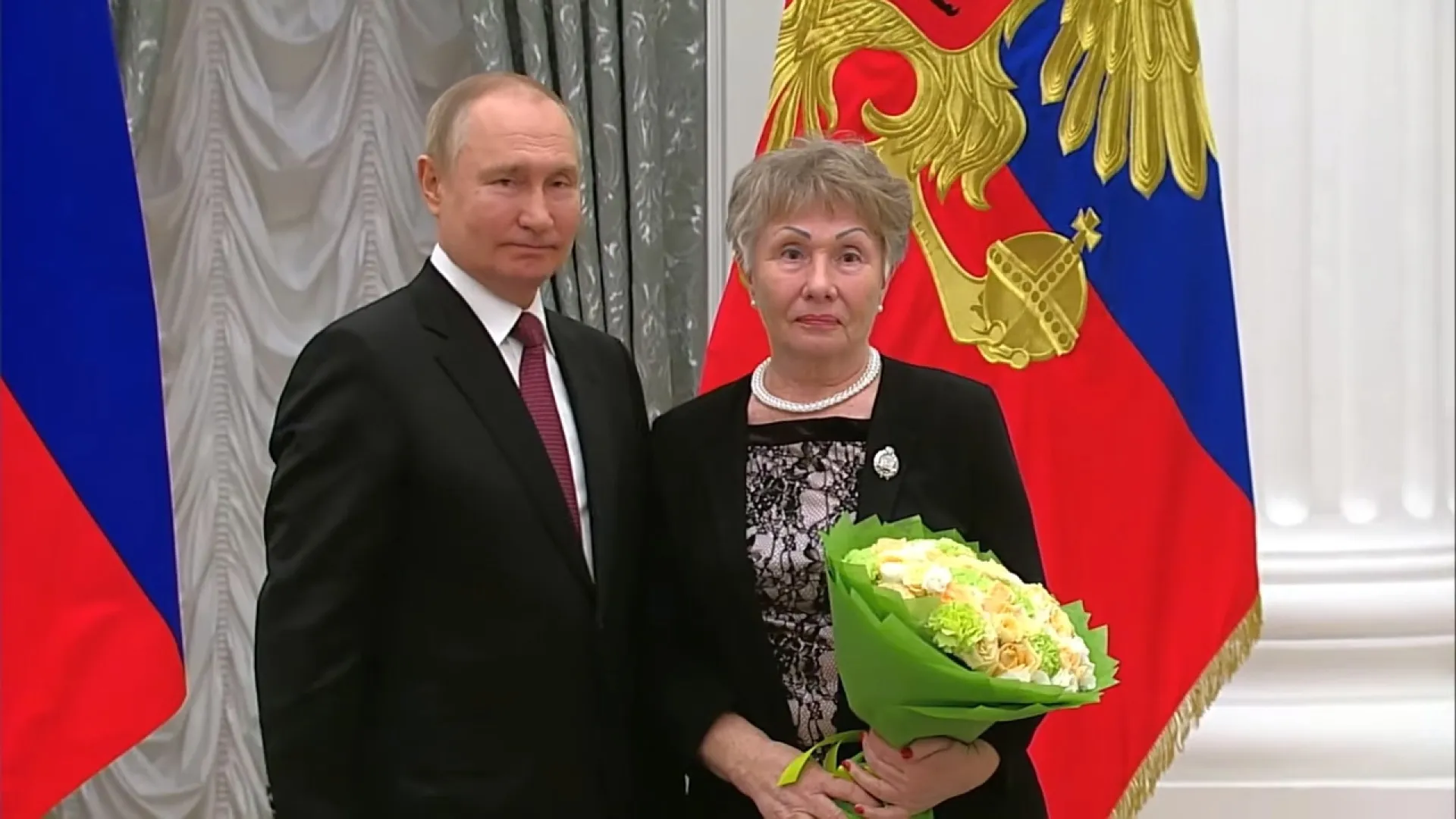 Врач из Алтайского края получила государственную награду от президента России Врач из Алтайского края получила государственную награду от президента России