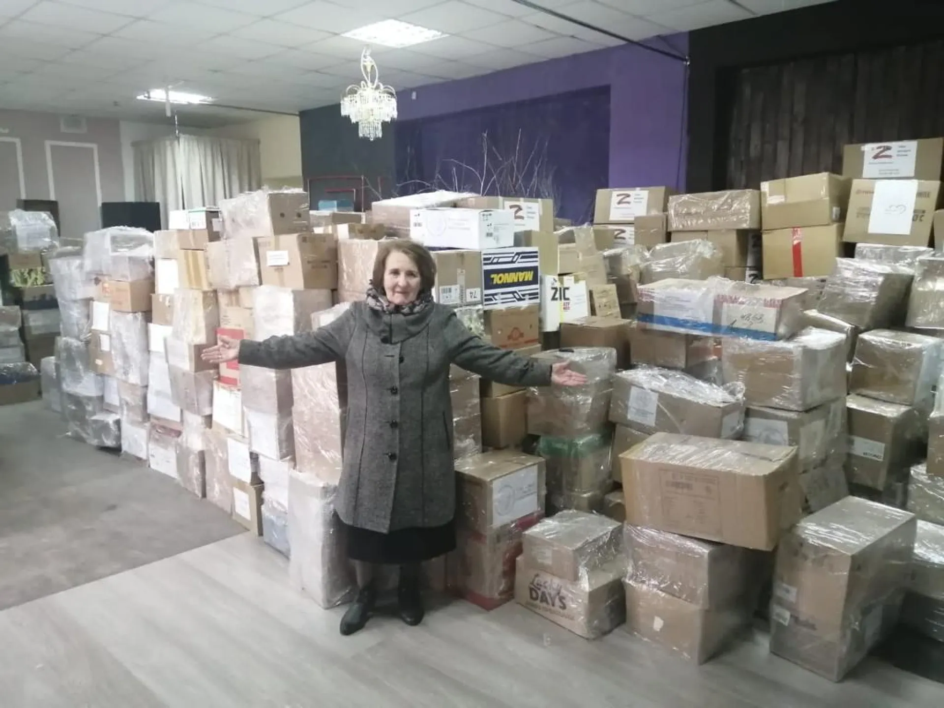 Жители Алтайского края собрали для участников спецоперации больше 10 тысяч подарков Жители Алтайского края собрали для участников спецоперации больше 10 тысяч подарков