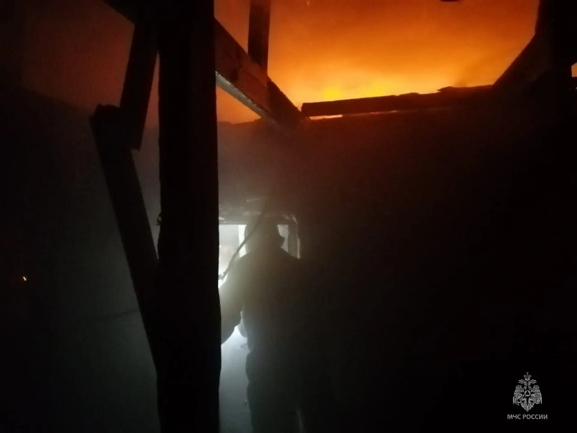 Двое человек погибли при пожаре в Немецком национальном районе