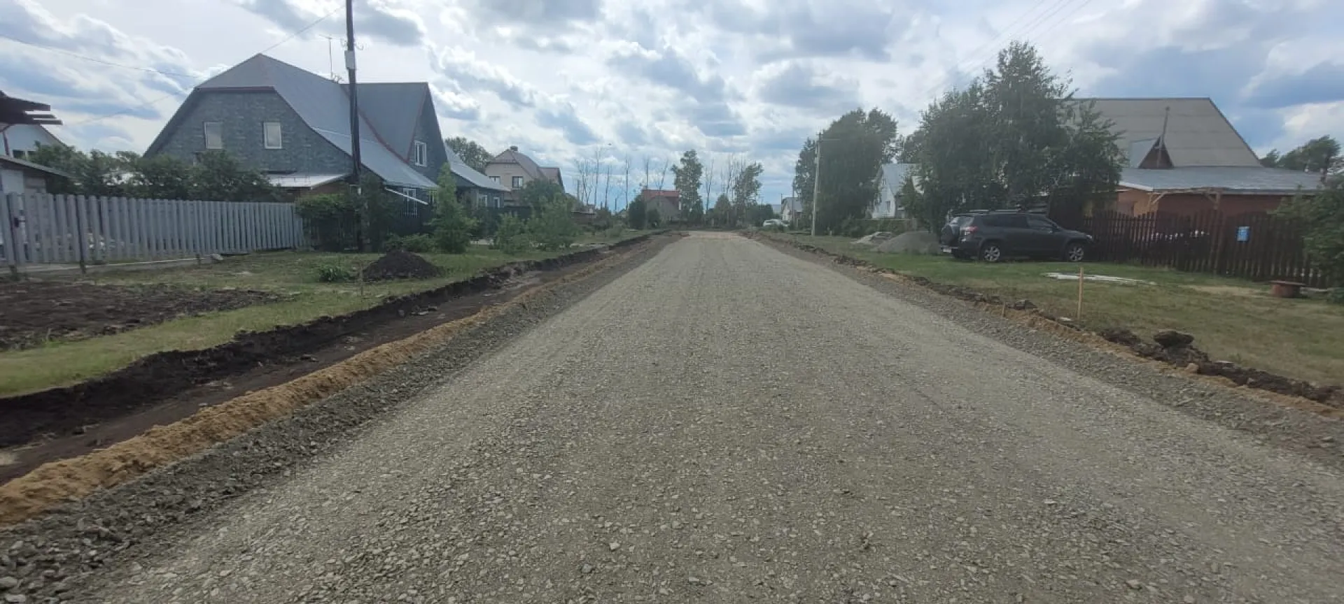 Более 169 миллионов рублей направили на обустройство дорог пригорода Барнаула