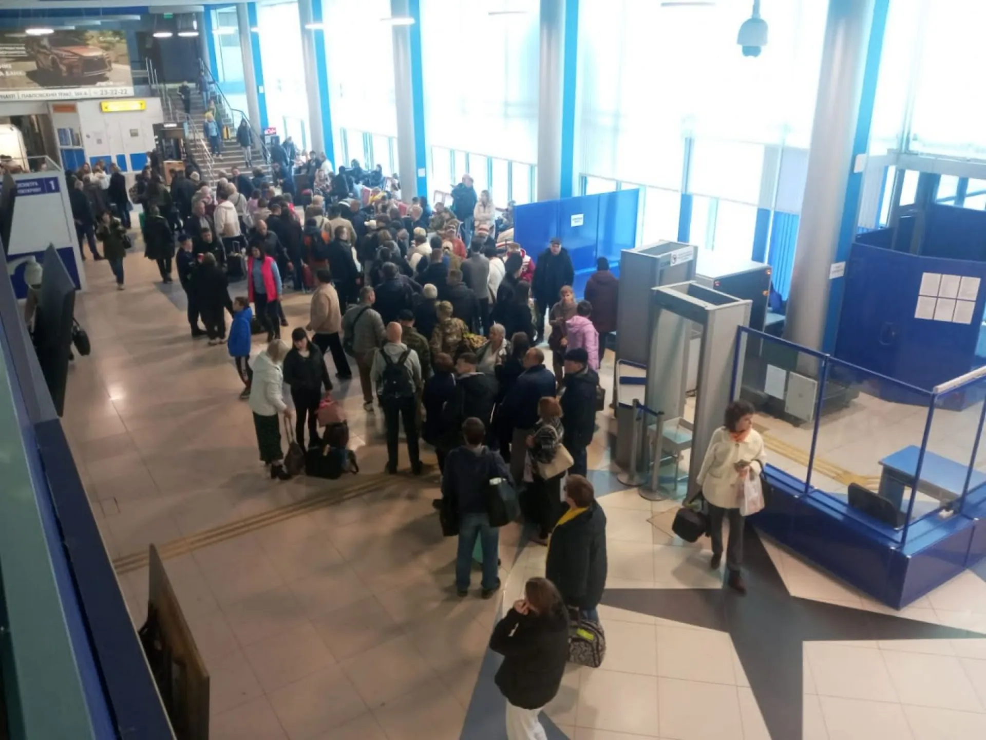 В аэропорту Барнаула транспортной прокуратурой организованы надзорные мероприятия по защите прав пассажиров в период задержки авиарейсов