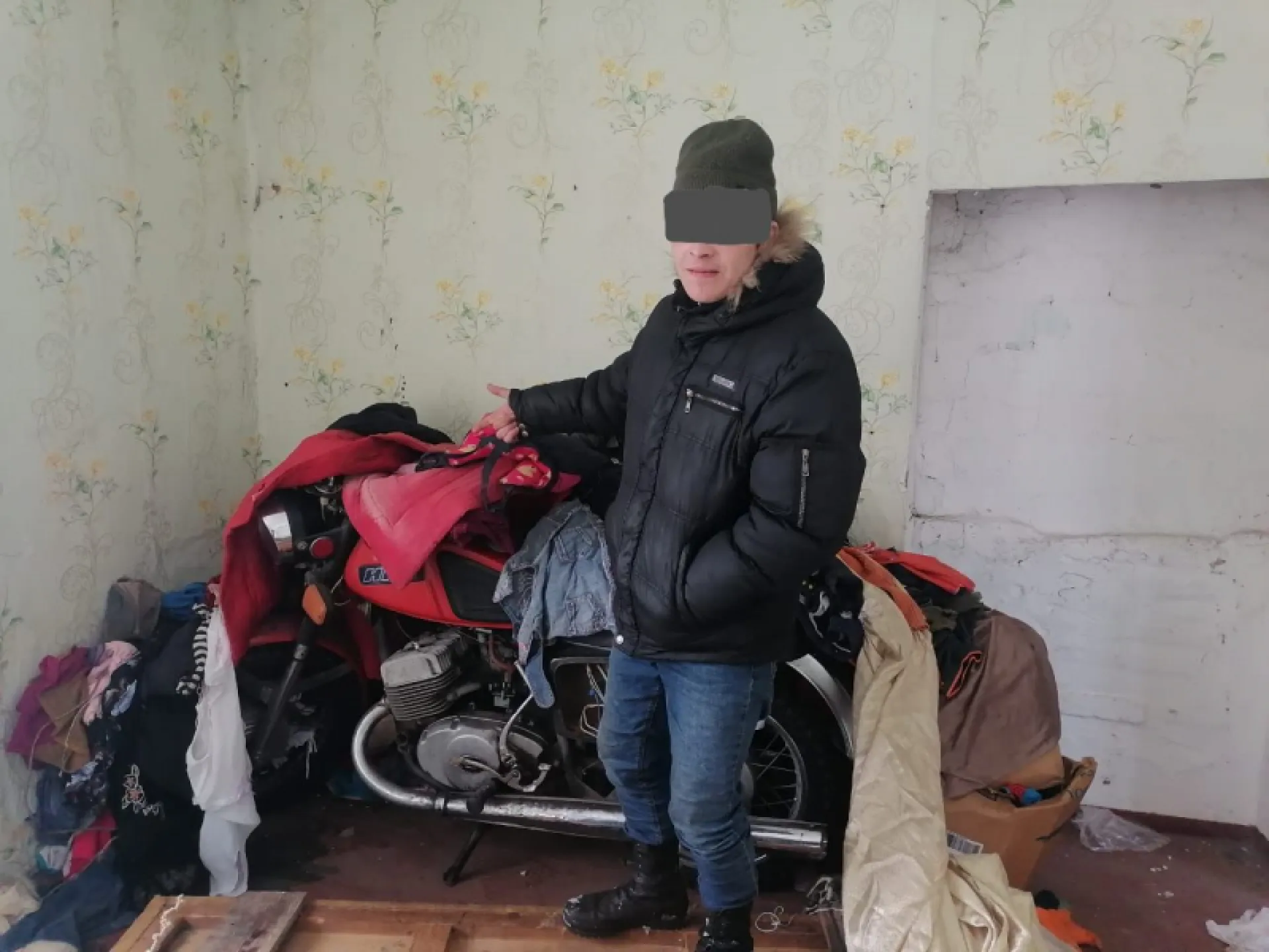Мужчина украл мотоцикл соседки, чтобы ездить на нем самому в Топчихинском районе Мужчина украл мотоцикл соседки, чтобы ездить на нем самому в Топчихинском районе