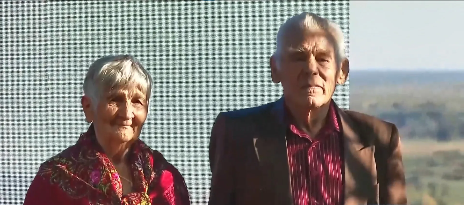Проживших вместе 65 лет супругов, юного киберспортсмена и директора санатория наградили премией «Наши» Проживших вместе 65 лет супругов, юного киберспортсмена и директора санатория наградили премией «Наши»
