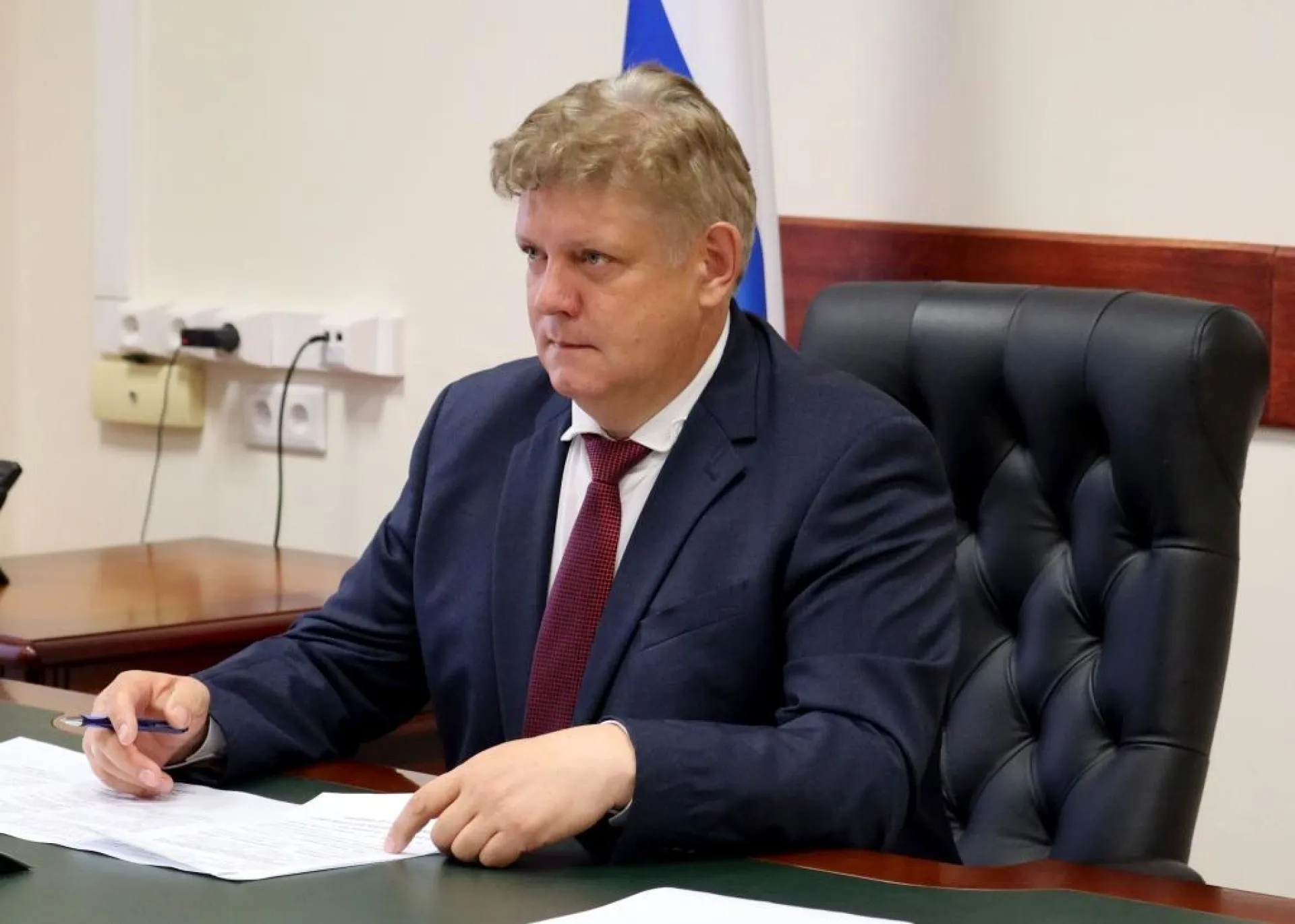 Анатолий Серышев провёл личный приём граждан по итогам работы мобильной приёмной президента России в Республике Тыва Анатолий Серышев провёл личный приём граждан по итогам работы мобильной приёмной президента России в Республике Тыва