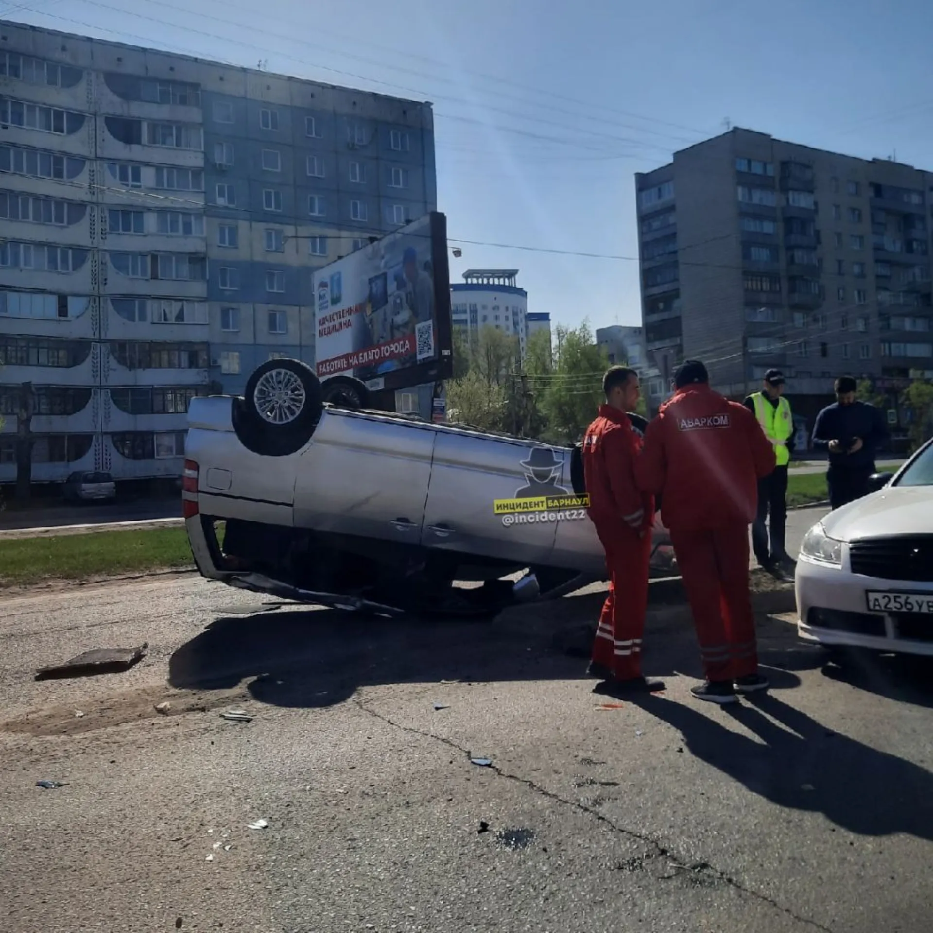Перевертыш. ДТП произошло на пересечении Малахова и Павловского тракта в Барнауле
