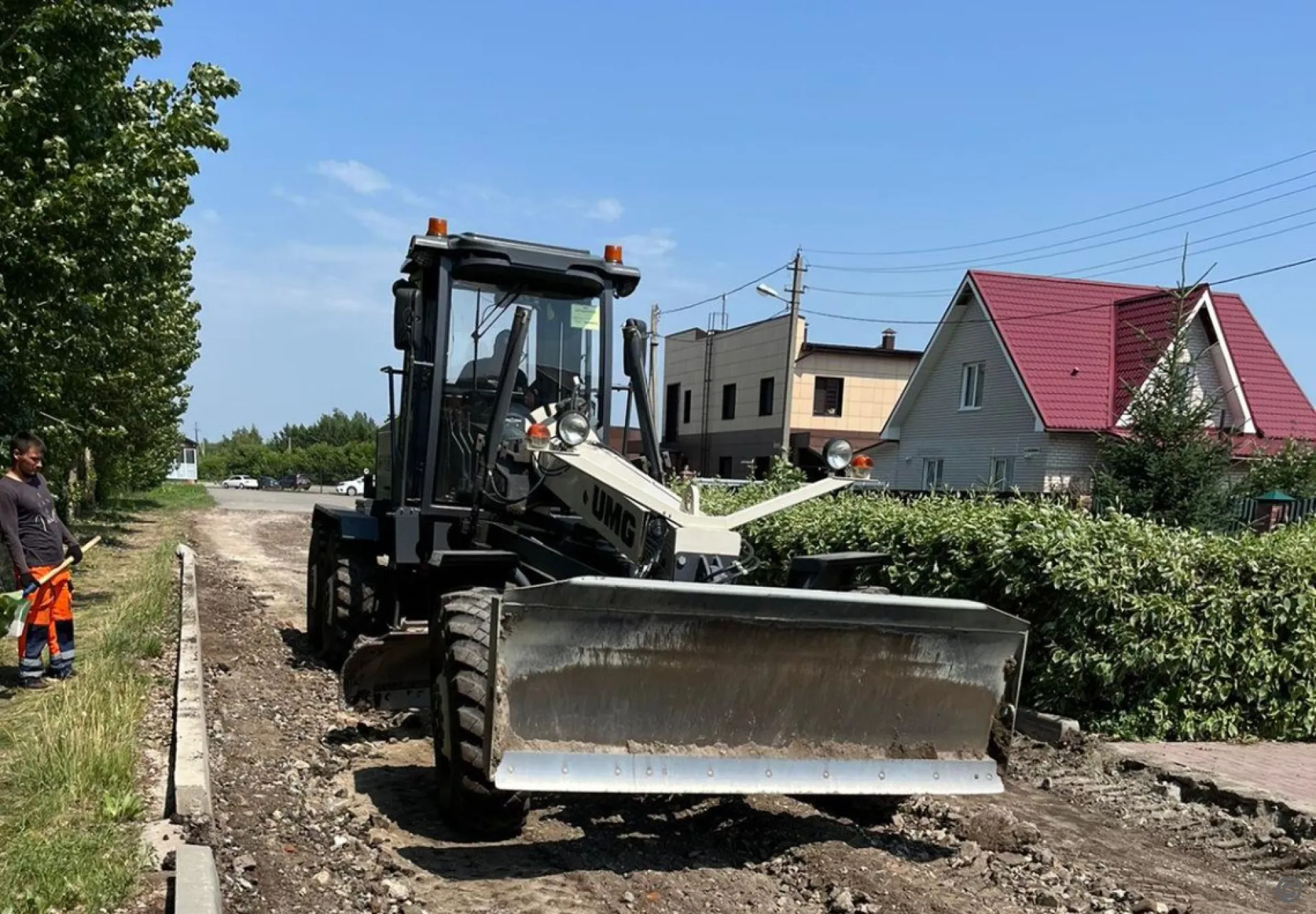 Дорожники приступили к ремонту улицы Облепиховой в Барнауле