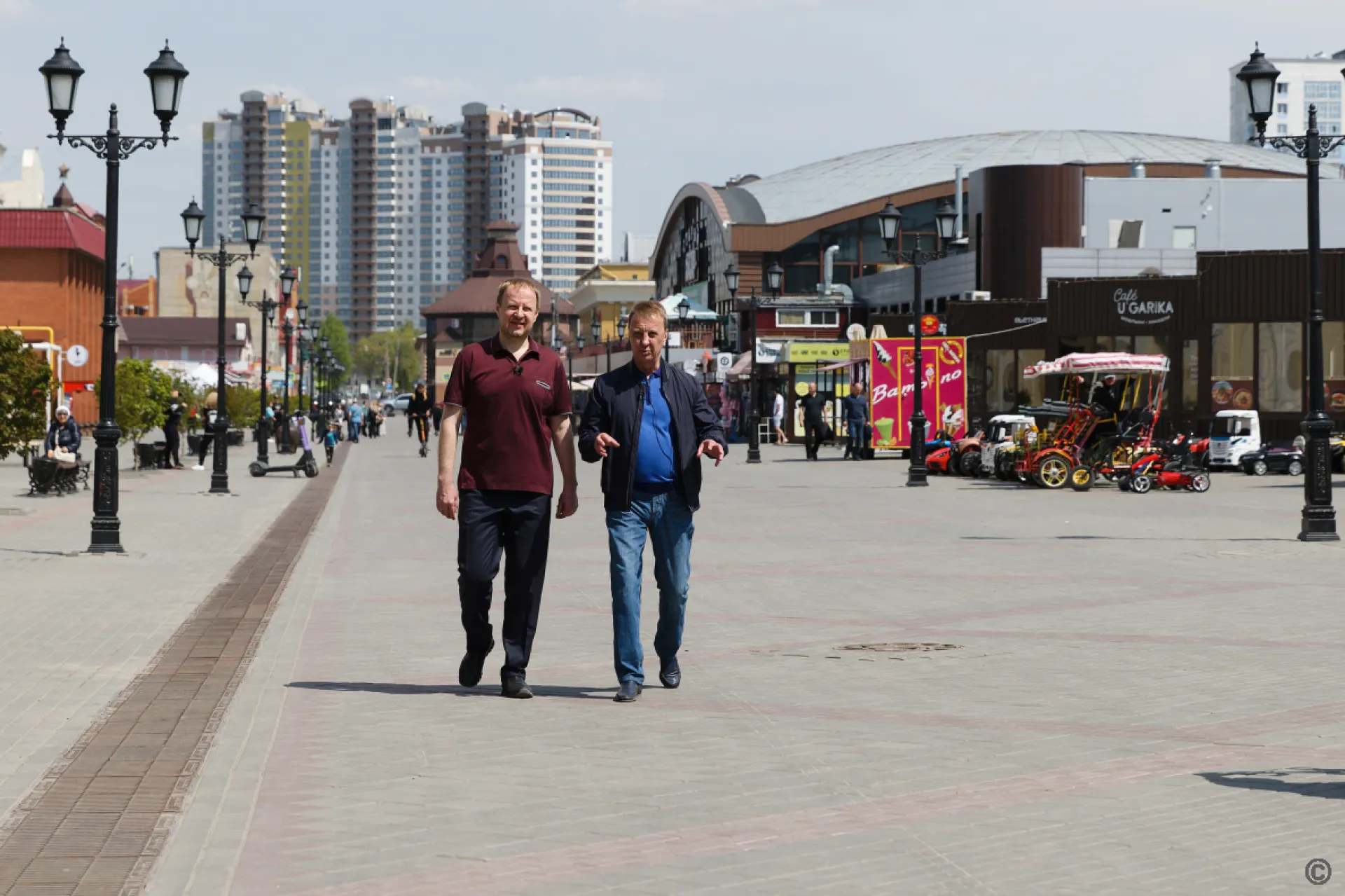 Губернатор Виктор Томенко прогулялся с главой Барнаула и оценил ход благоустройства города
