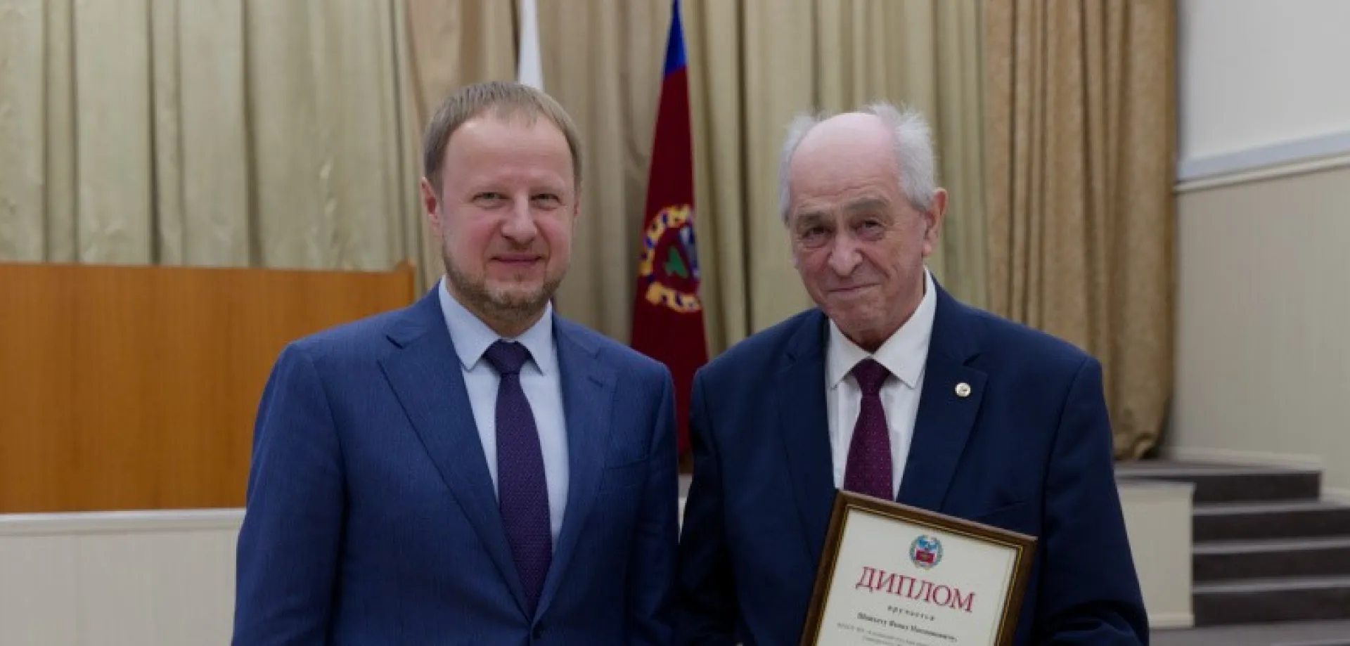 Губернатор Виктор Томенко наградил ученых Алтайского края за вклад в формирование технологического суверенитета страны