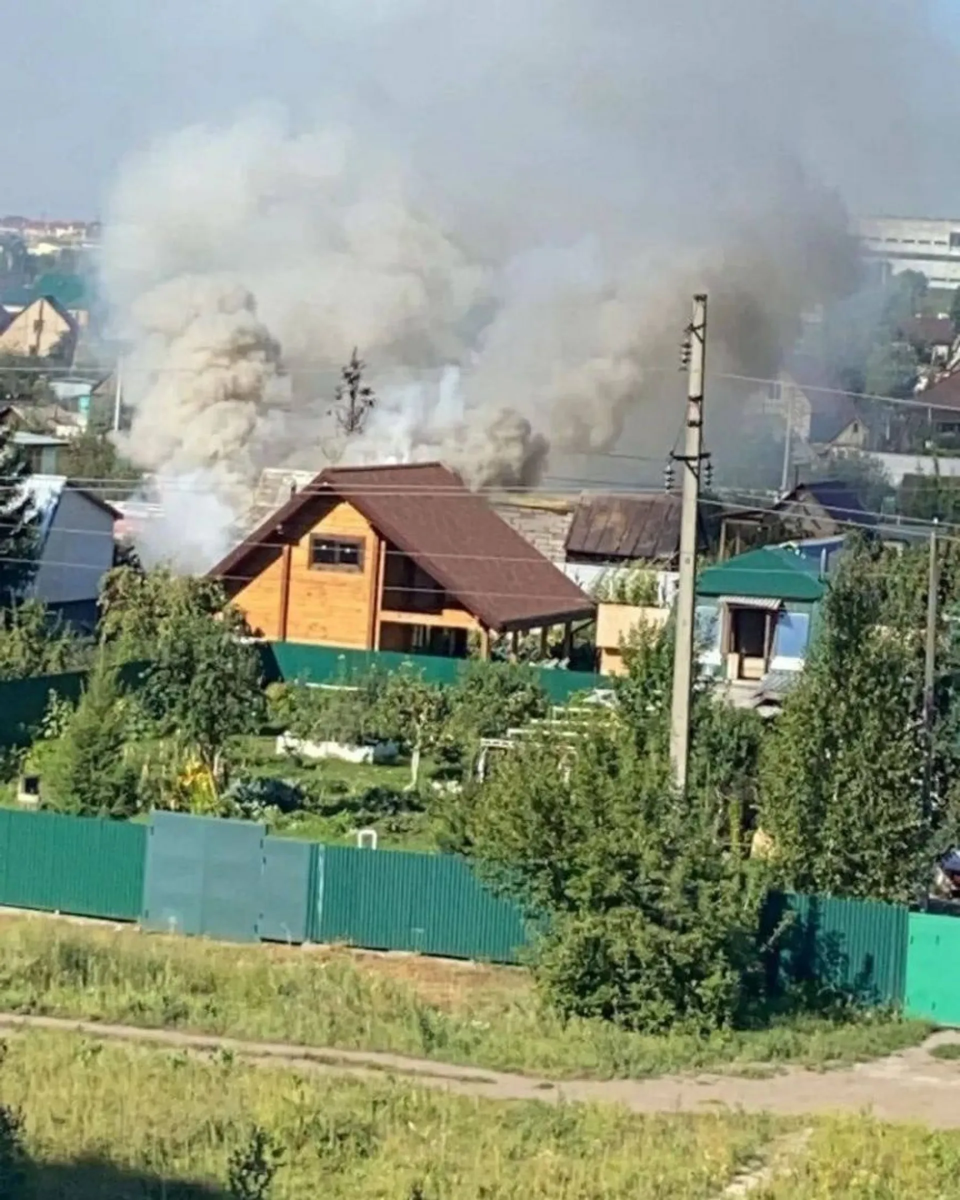 Дачный домик сгорел в пригородном садоводстве Барнаула