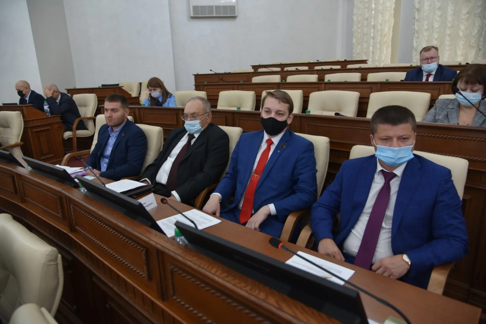 АКЗС признало полномочия депутатов, которые пришли на замену отказавшимся от своих мандатов