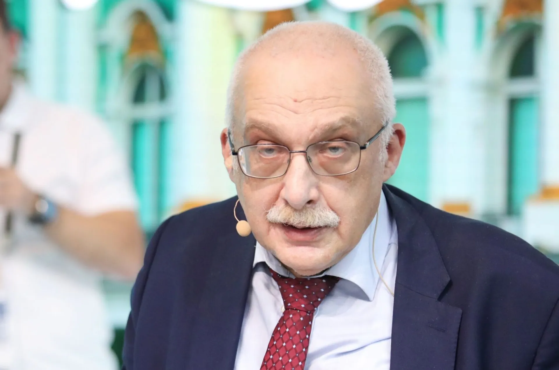 Юбилей знатока: Александр Друзь отмечает 70-летие