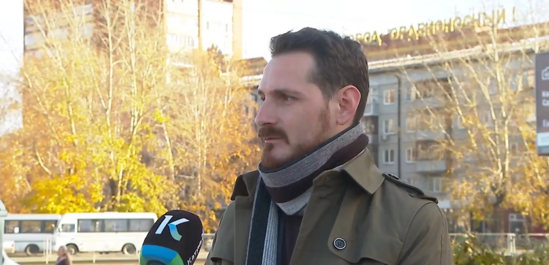 В Барнауле демонтируют буквы «Барнаул - город орденоносный» со здания на Красноармейском, 118