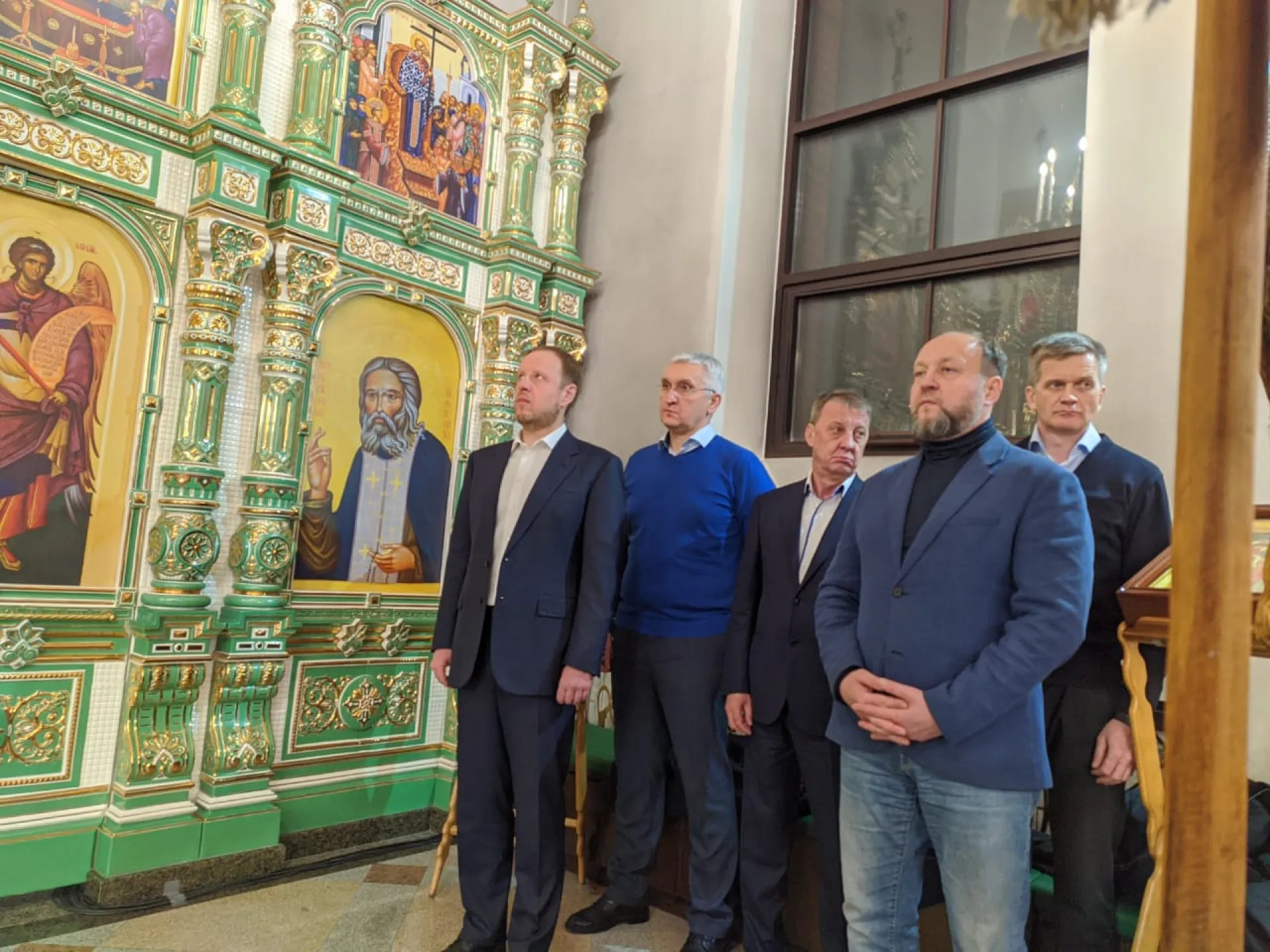 Виктор Томенко поздравил жителей Алтайского края с Пасхой