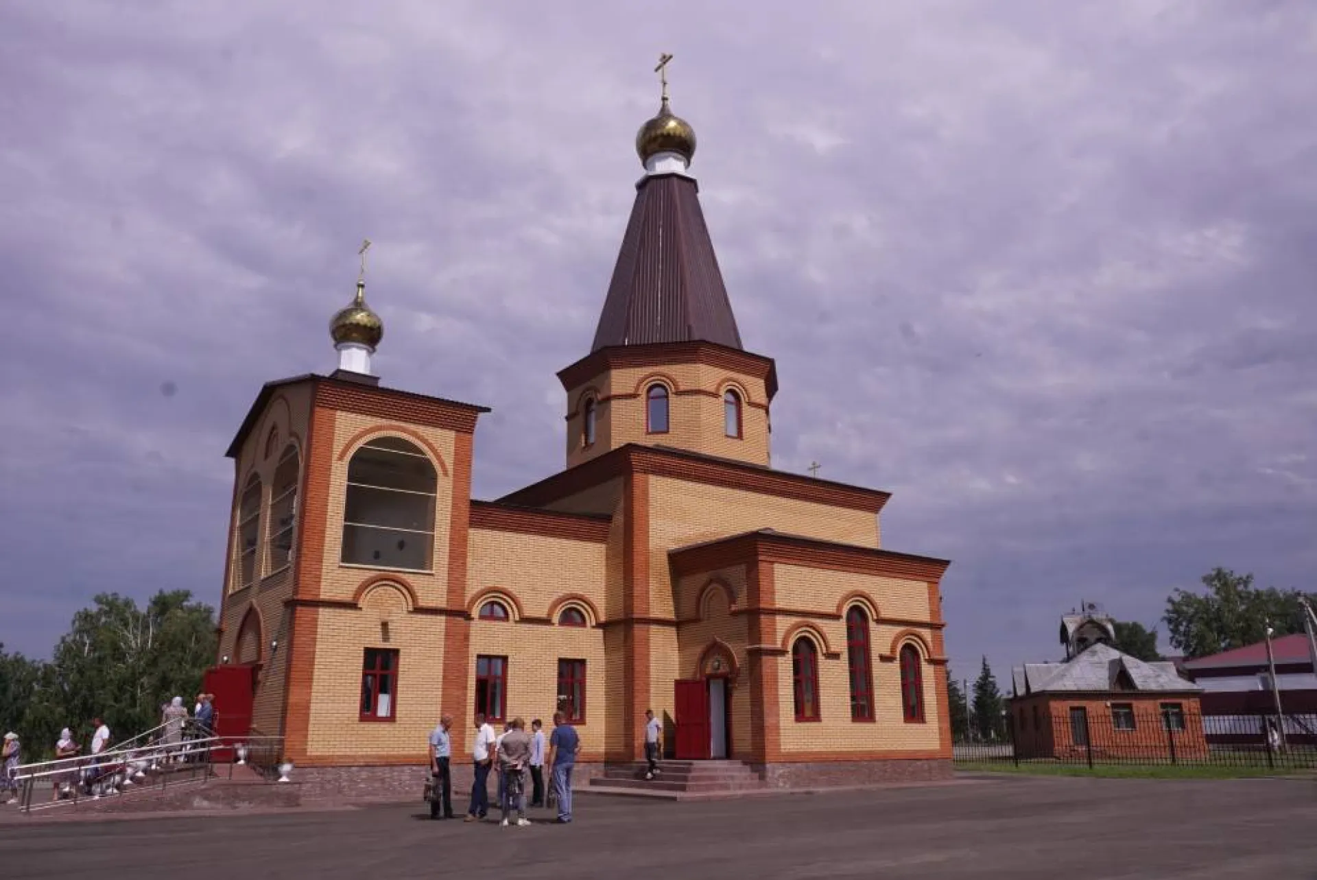 В Благовещенском районе состоялось открытие и освящение нового храма В Благовещенском районе состоялось открытие и освящение нового храма