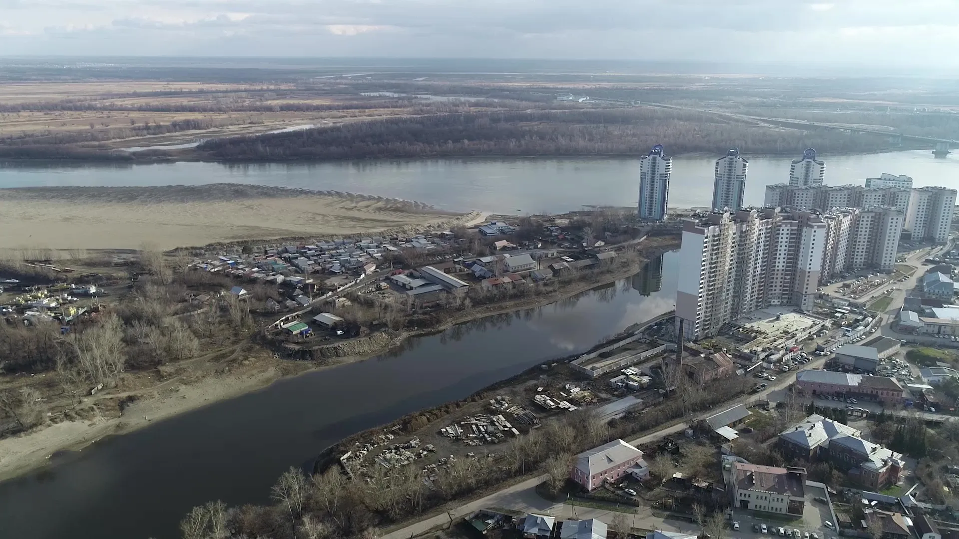 Вопрос на засыпку. Общественники и архитекторы поделились мнением о судьбе барнаульского Ковша