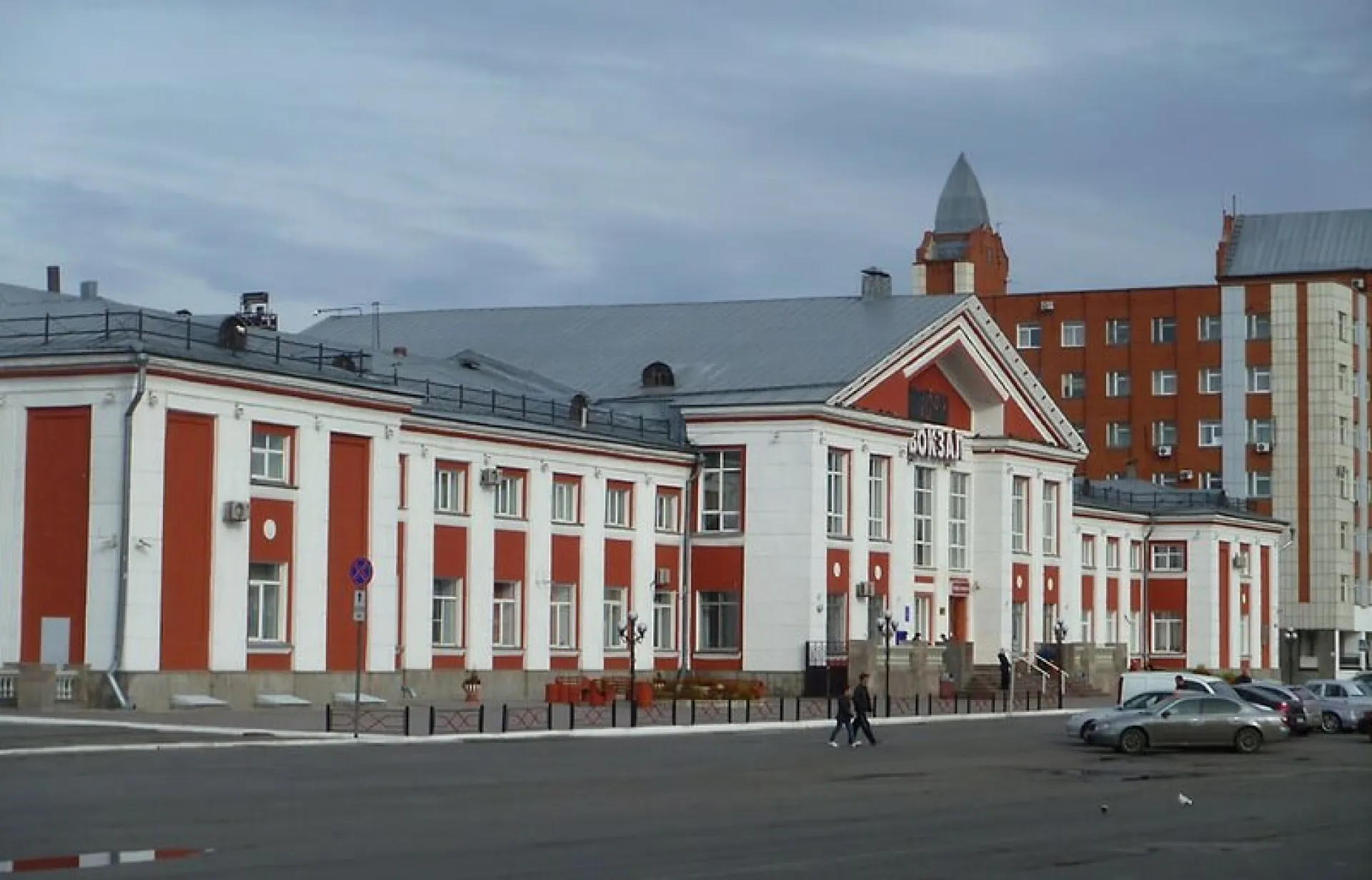 В туалете барнаульского ж/д вокзала нашли боевые гранаты