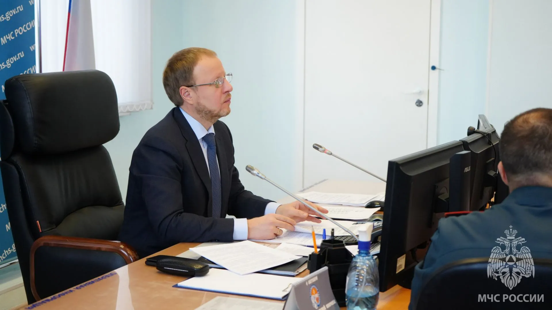 Виктор Томенко провел заседание комиссии по предупреждению и ликвидации чрезвычайных ситуаций и обеспечению пожарной безопасности Алтайского края